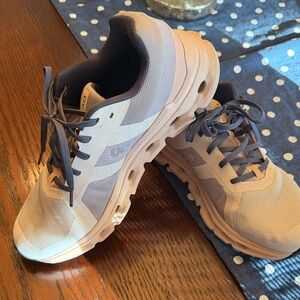 On Running Women's Athletic Shoes in Light Pink and Gray